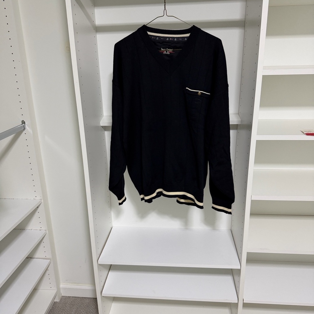 NWT Navy Blue V-Neck Wool Sweater with White Trim